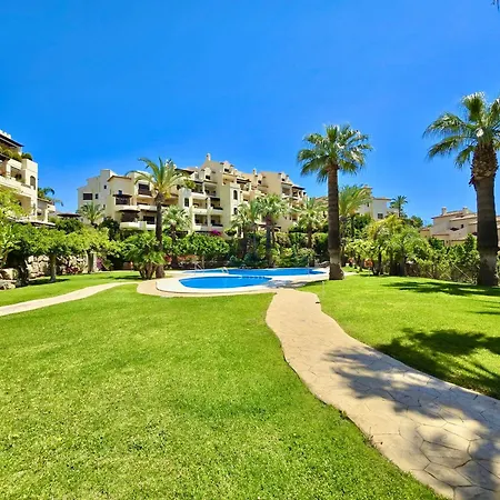Gadea Luxury Penthouse Apartment
