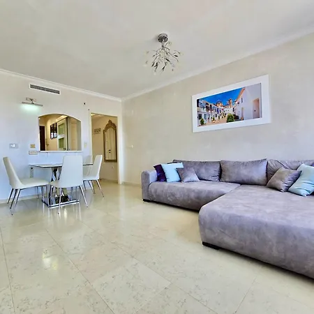 Gadea Luxury Penthouse *
